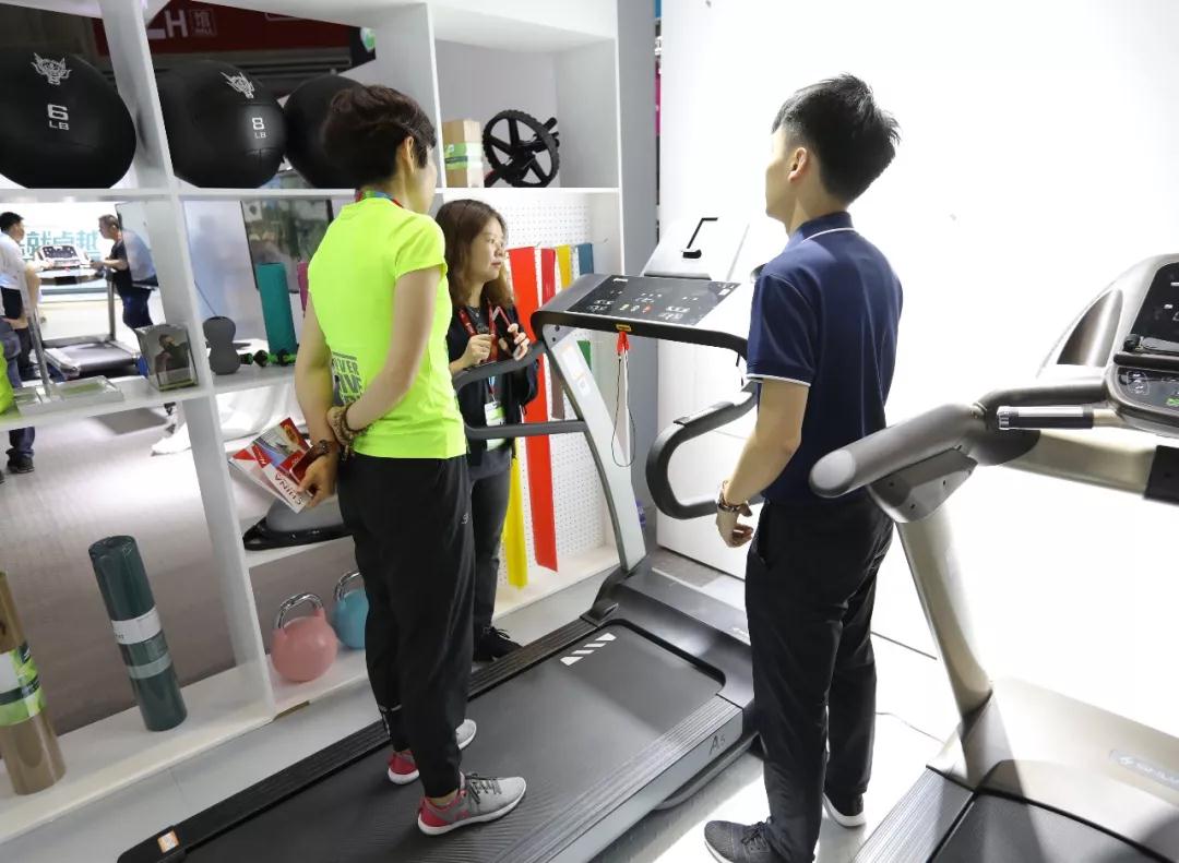 健身器材-开元阿里语音智能A5跑步机